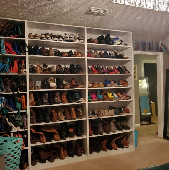 WELCOME to my closet! - Picture 2 of 16